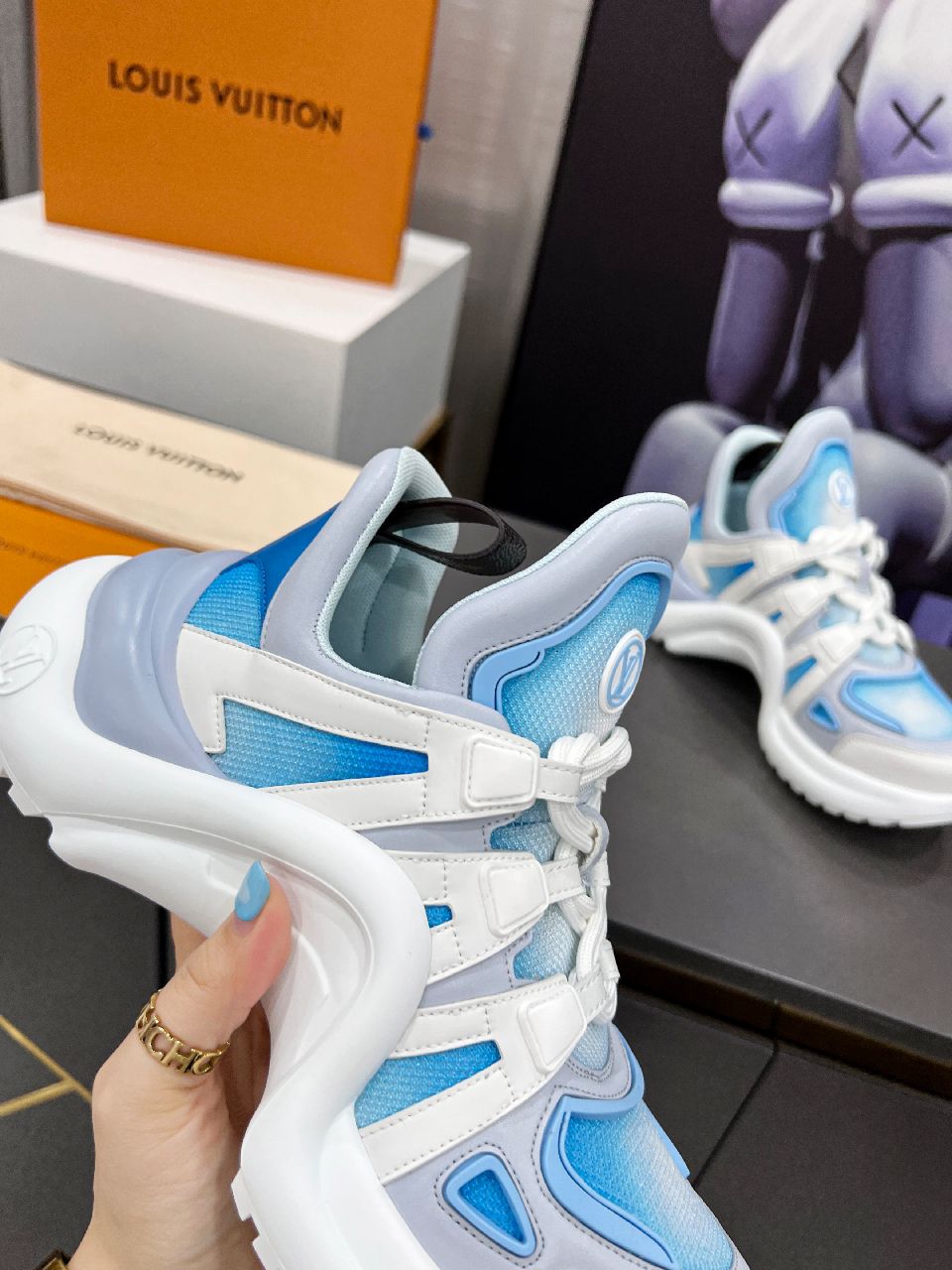 L0vis Vvtt0n Women’s LV Archlight Sneaker Blue For Women LV 1A9RVB