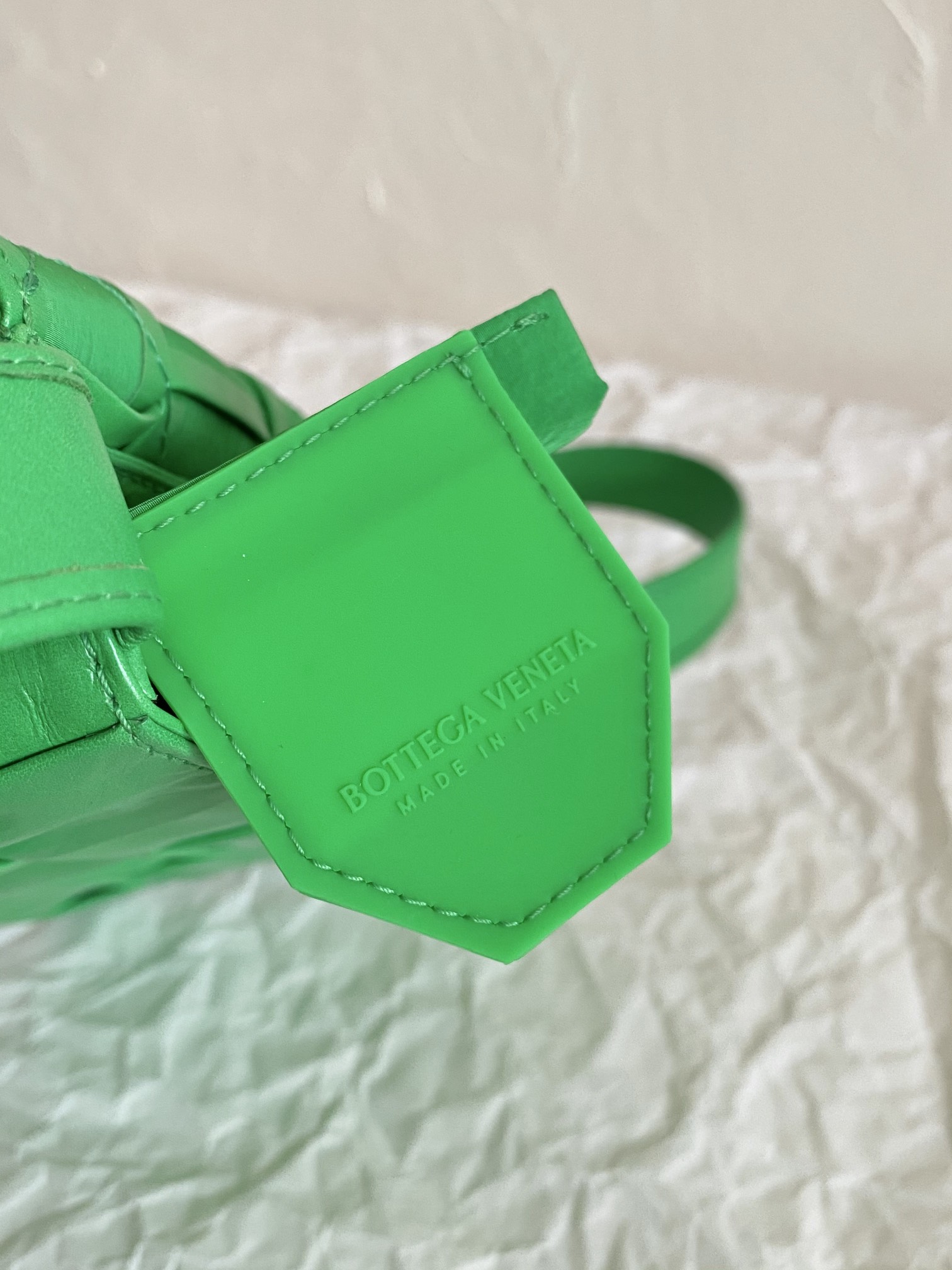 B0tt*ga Ven*ta Padded Cassette Belt Bag Green, For Women, Women’s Bags 7in/18cm 710075VCQR13724