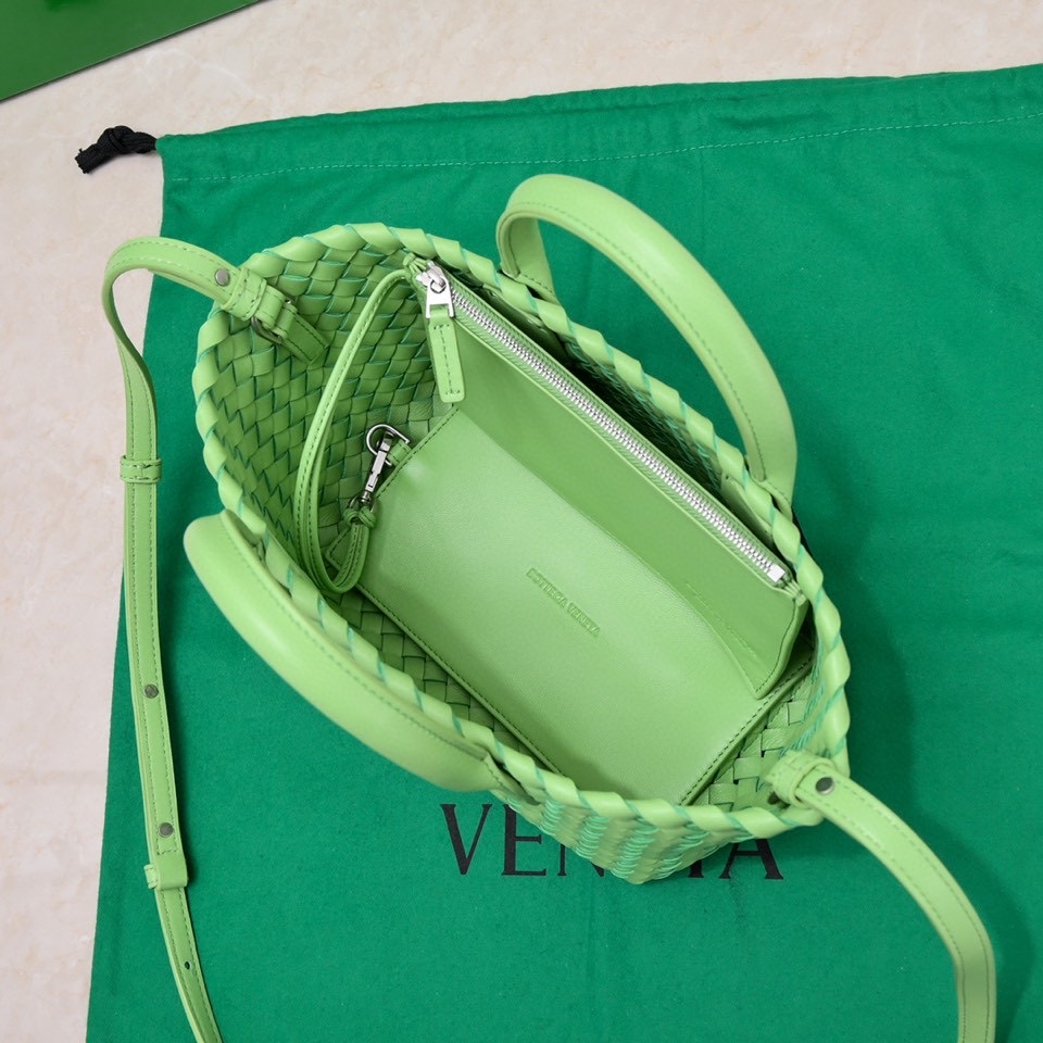 B0tt*ga Ven*ta Mini Cabat Green , For Women, Women’s Bags 7.9in/20cm