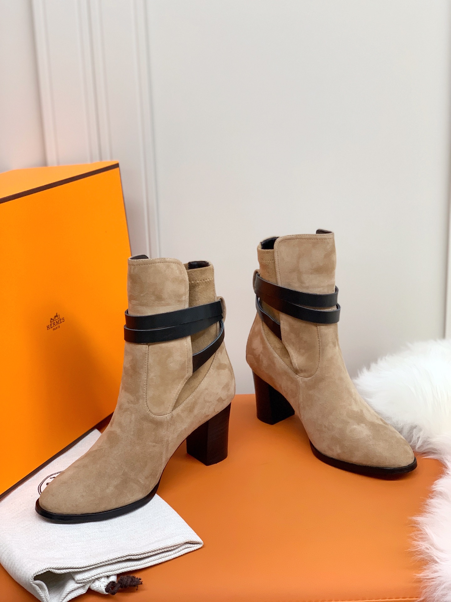 H**me5 Frenchie 70 Ankle Boots Beige For Women 2.8in/7cm.