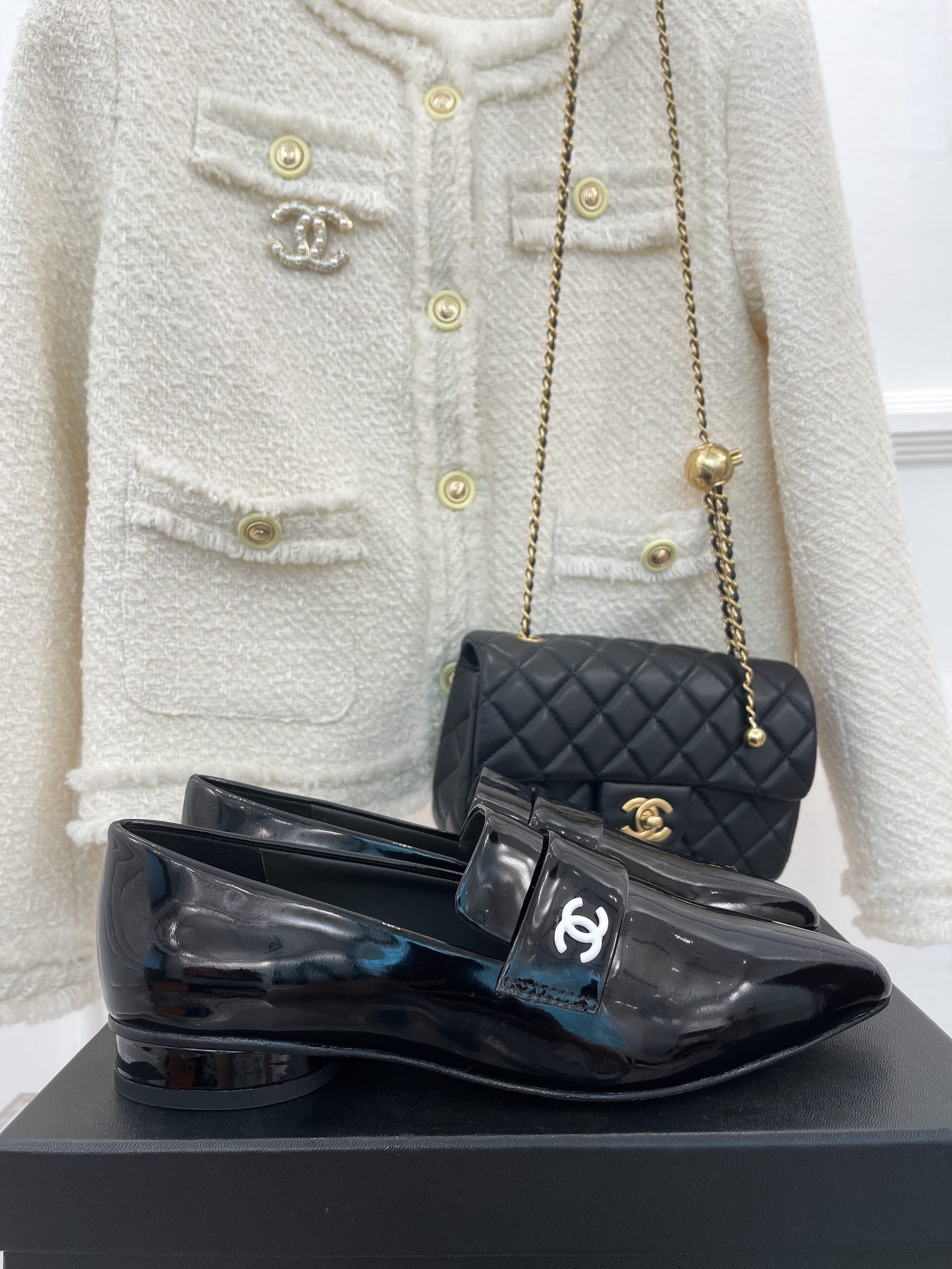 Ch**el Women’s Loafer With Logo Bright Black For Women