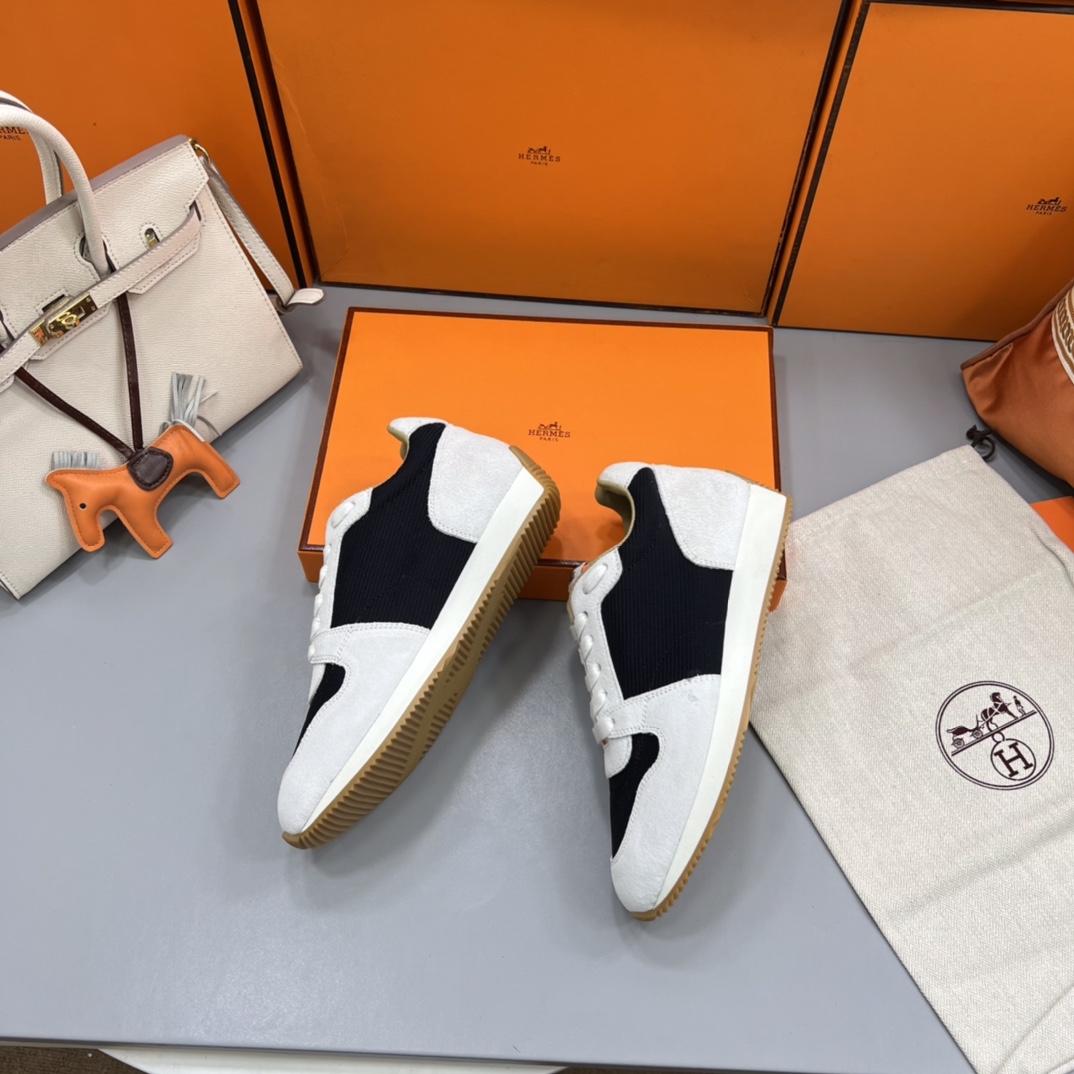 H**me5 Escape Trainers Black For Men