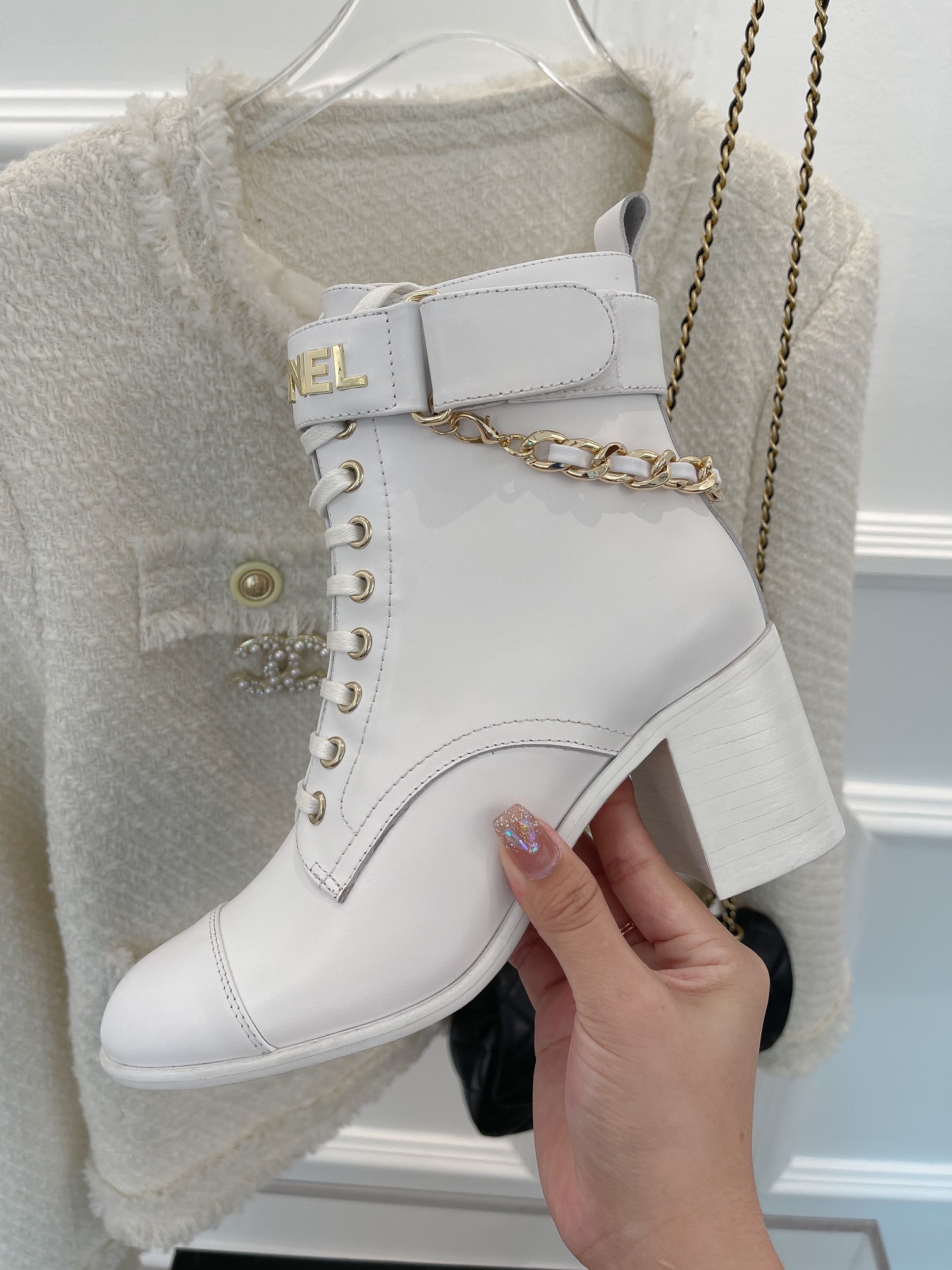 Ch**el Women’s Lace-Up With Chain White For Women 3.7in/9.5cm