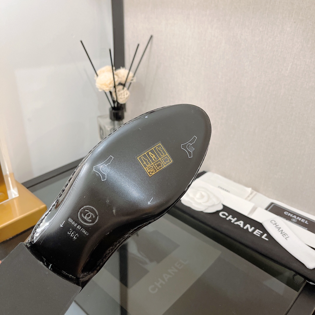 Ch**el Women’s Loafers White For Women